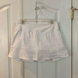 Lululemon Pace Rival Mid Rise Skirt Size 6 White